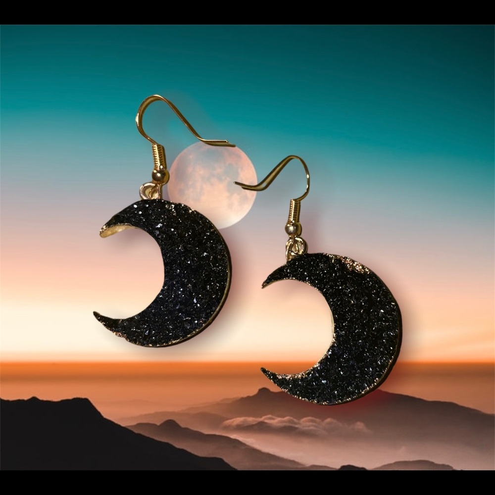 **SOLD Moon agate crystal earrings